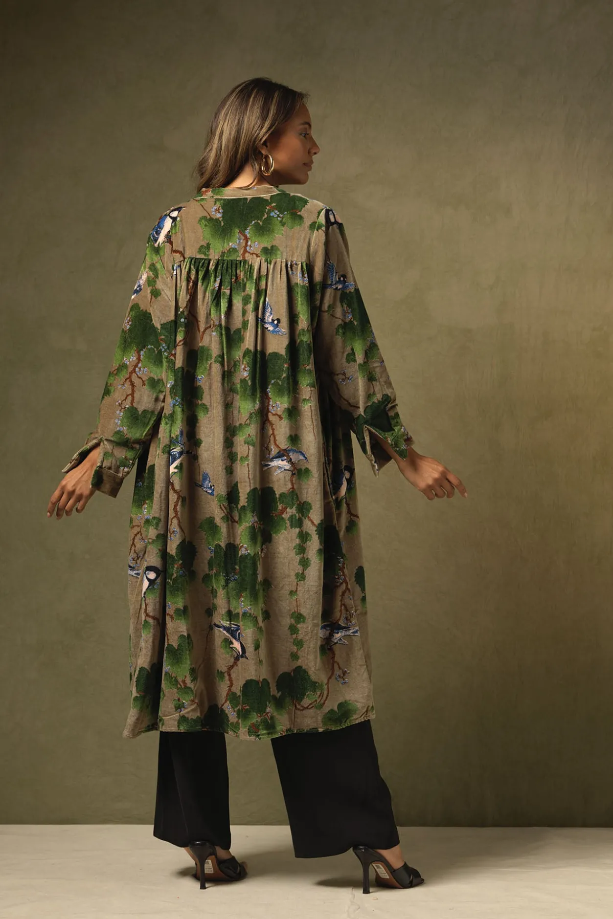 Women One Hundred Stars Acer Stone Velvet Duster