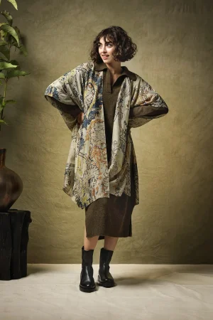 Women One Hundred Stars Dhurrie Throwover