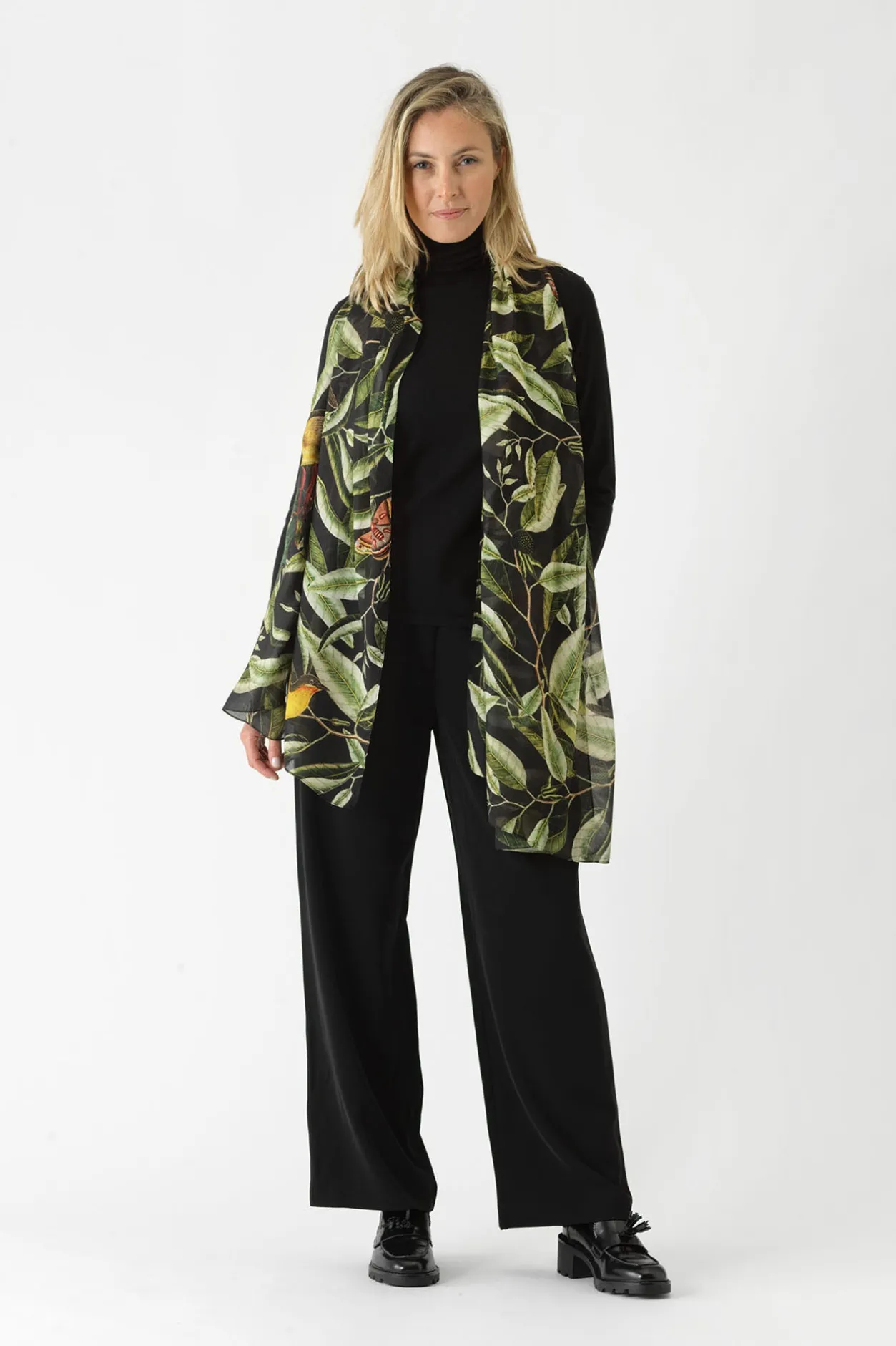 One Hundred Stars Kew Evergreen Black Scarf