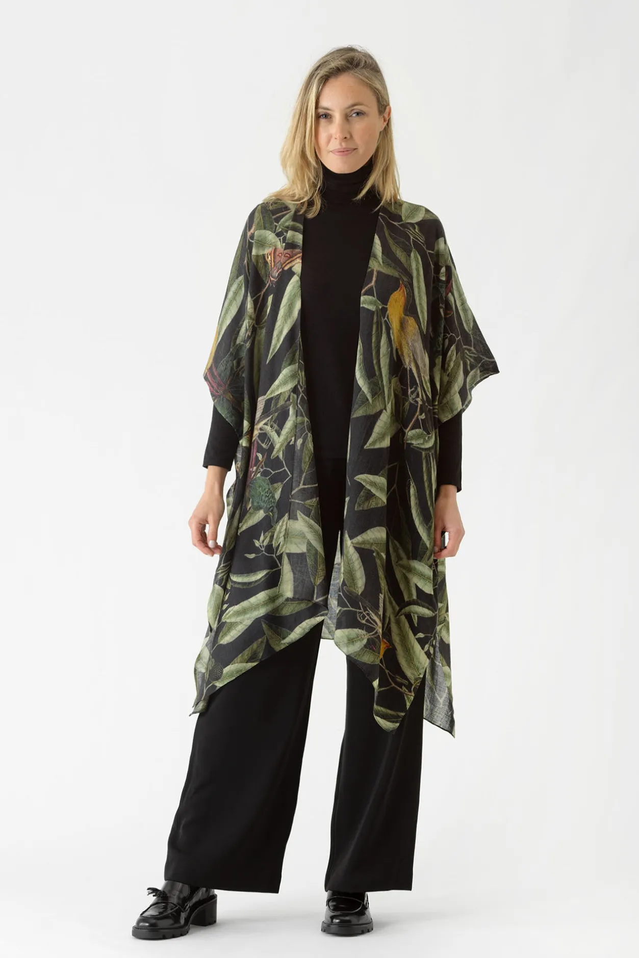 Women One Hundred Stars Kew Evergreen Black Wool Throwover