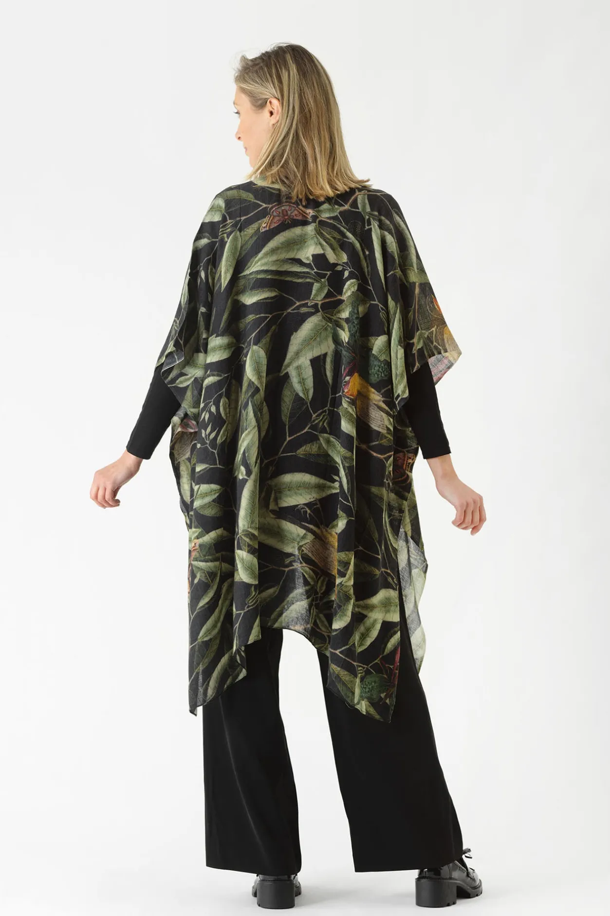 Women One Hundred Stars Kew Evergreen Black Wool Throwover