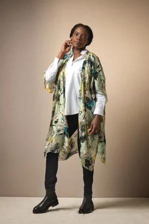 Women One Hundred Stars Lily Throwover