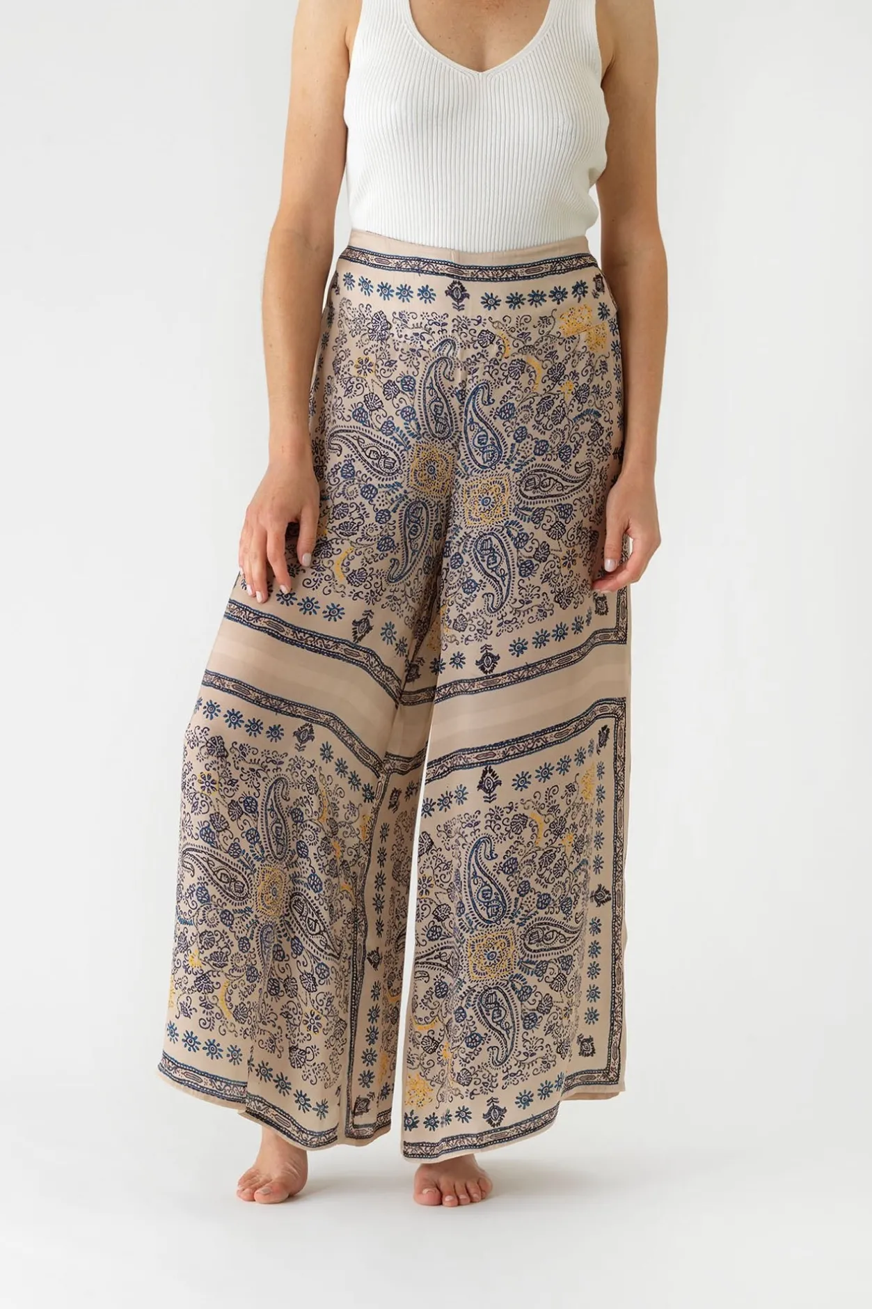 Women One Hundred Stars Mehndi Blue Palazzo Pant