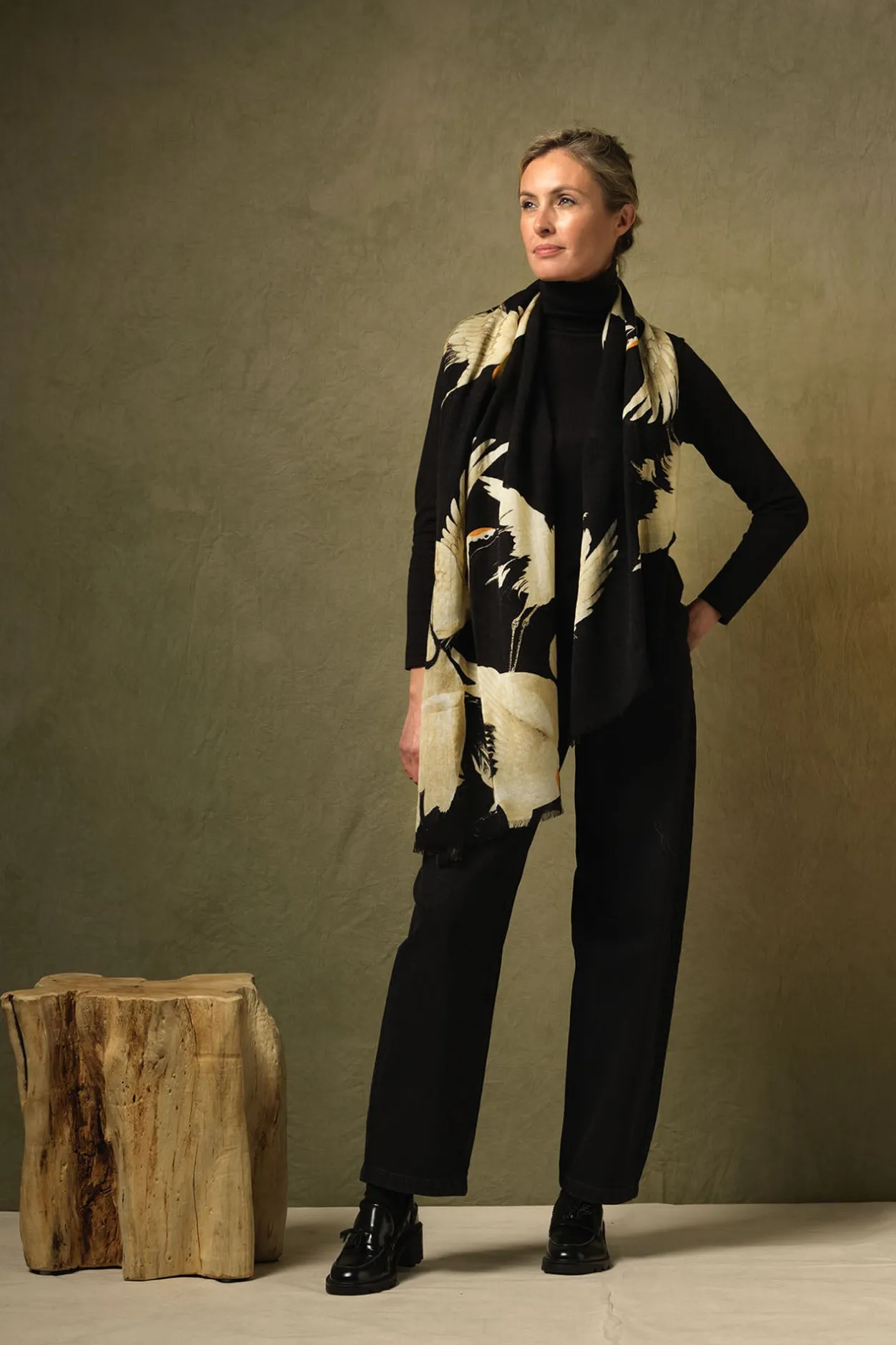 One Hundred Stars Stork Black Wool Scarf