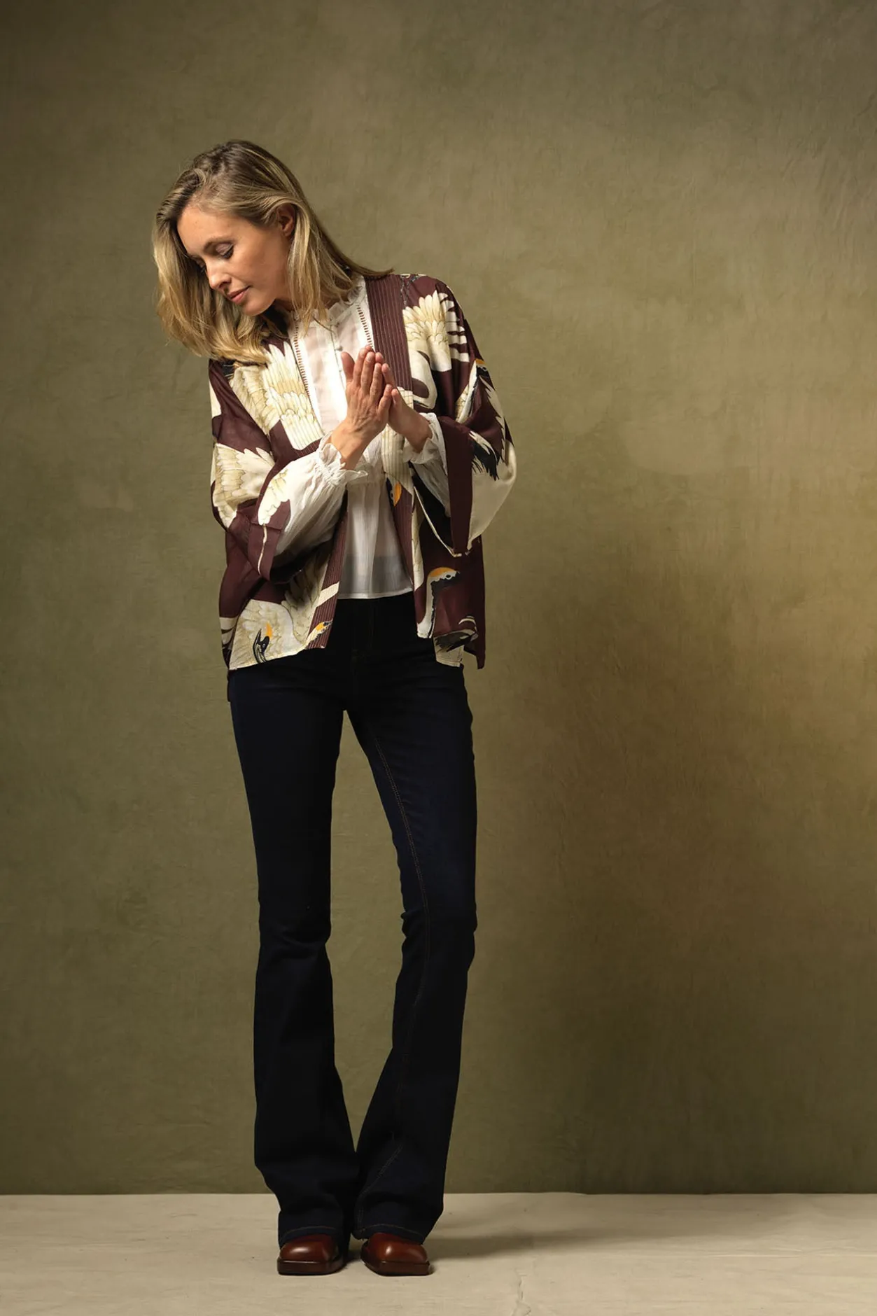 Women One Hundred Stars Stork Burgundy Kimono