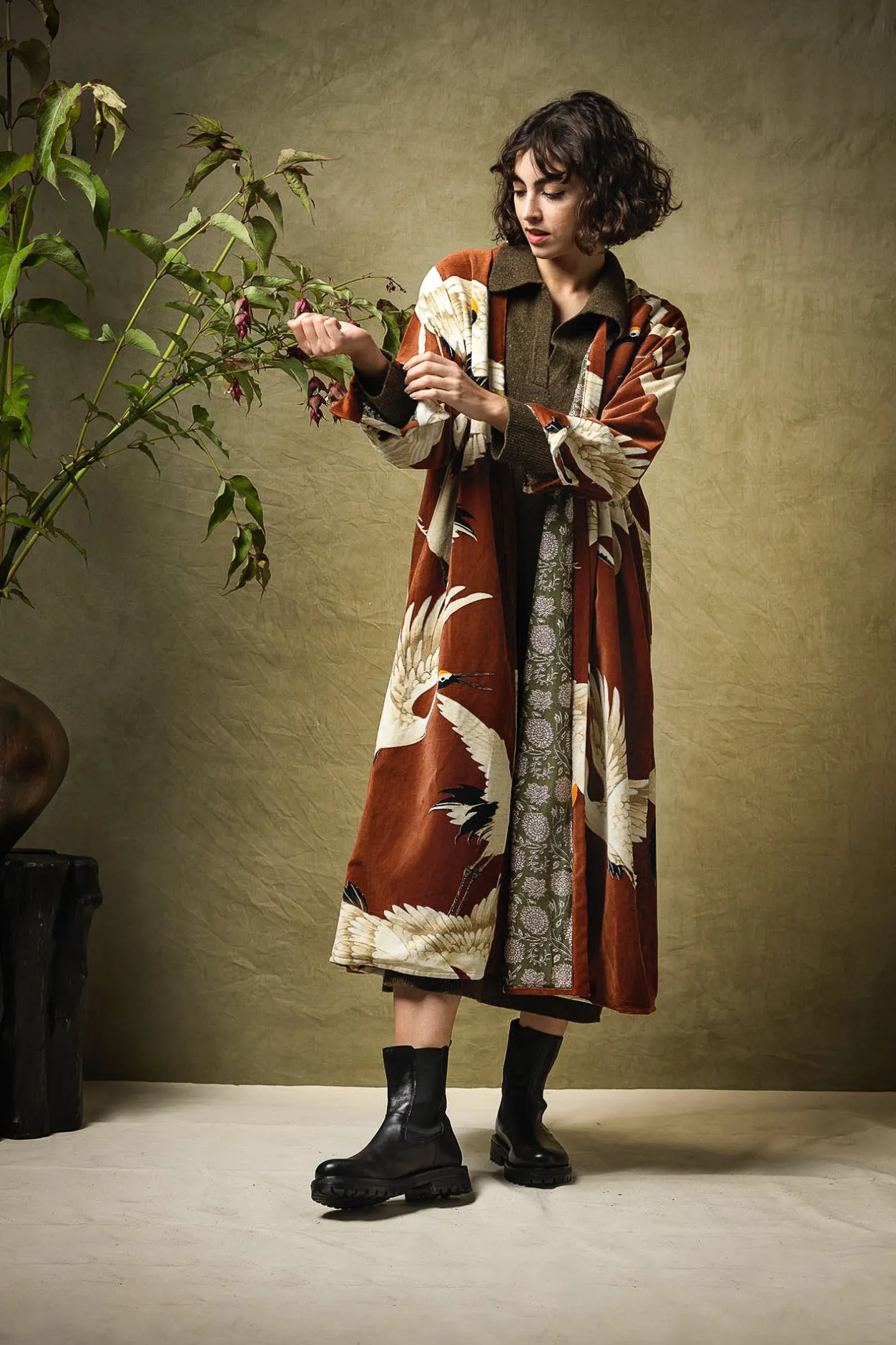 Women One Hundred Stars Stork Cigar Velvet Duster Coat