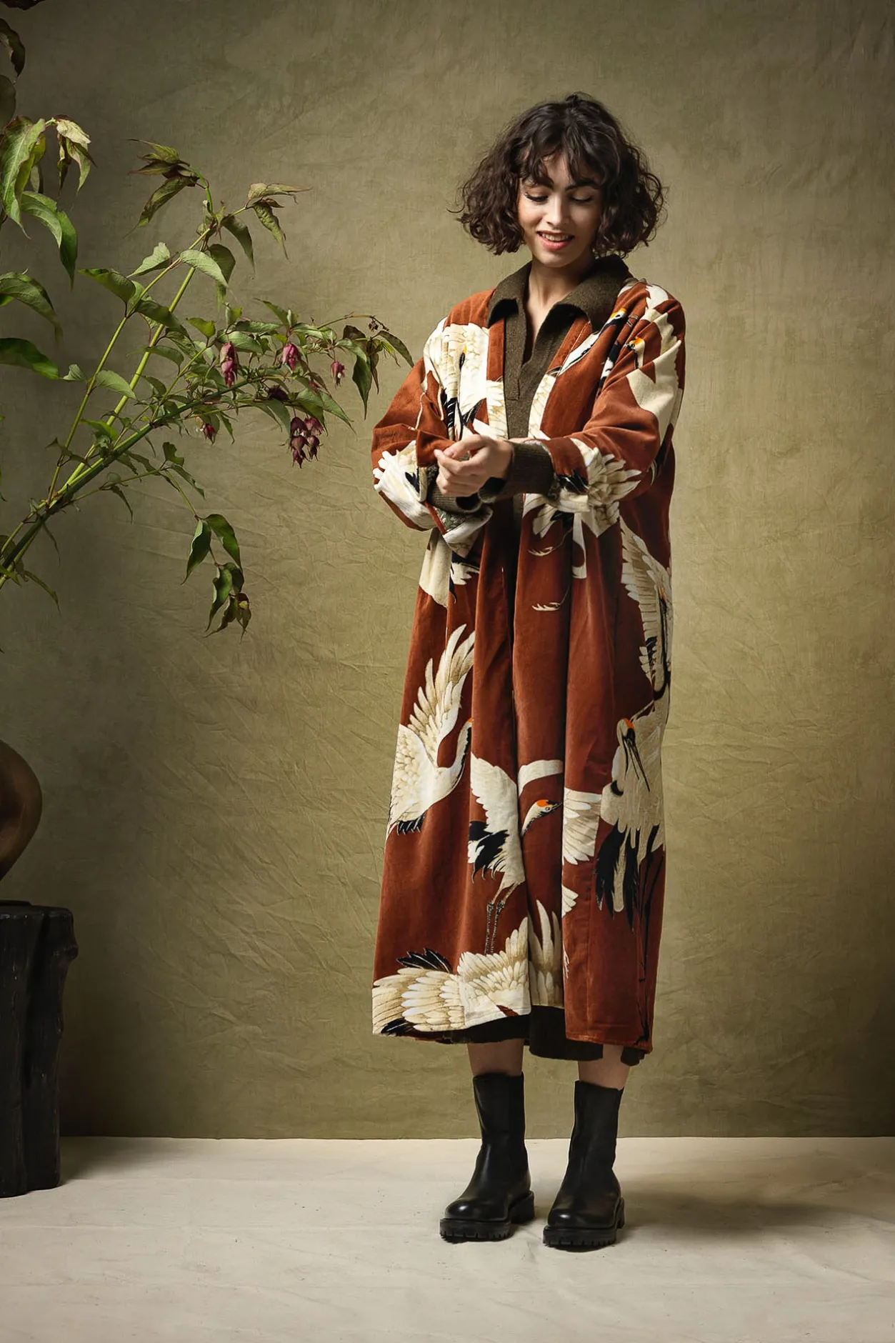 Women One Hundred Stars Stork Cigar Velvet Duster Coat