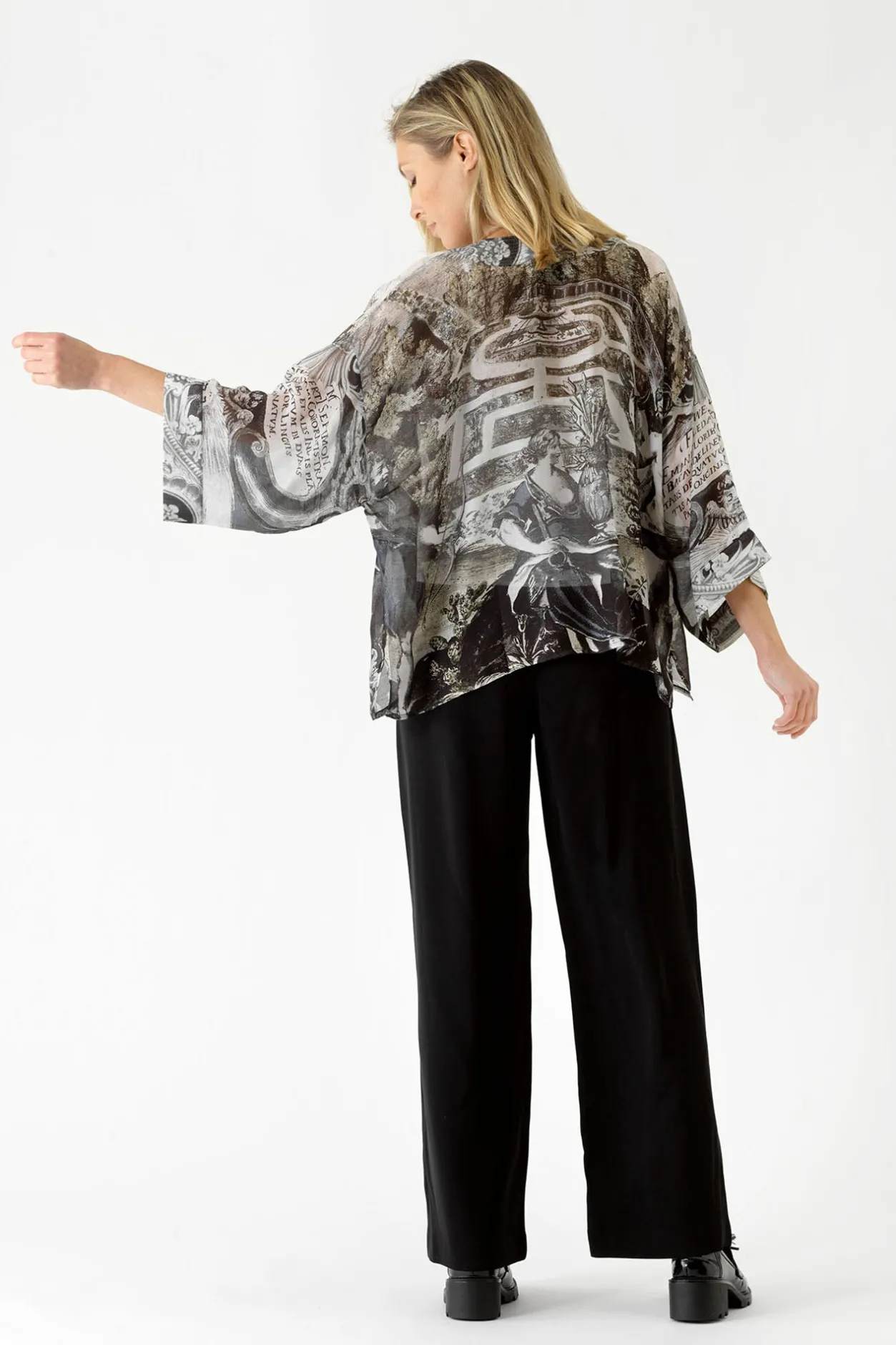 Women One Hundred Stars Sunburst Grey Kimono